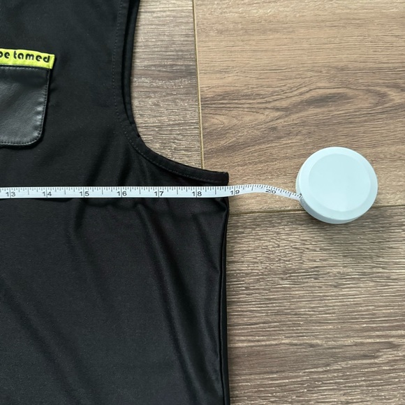 Jamie Sadock Sleeveless Tank Top, RN#92499, Never Be Tamed - Picture 6 of 8